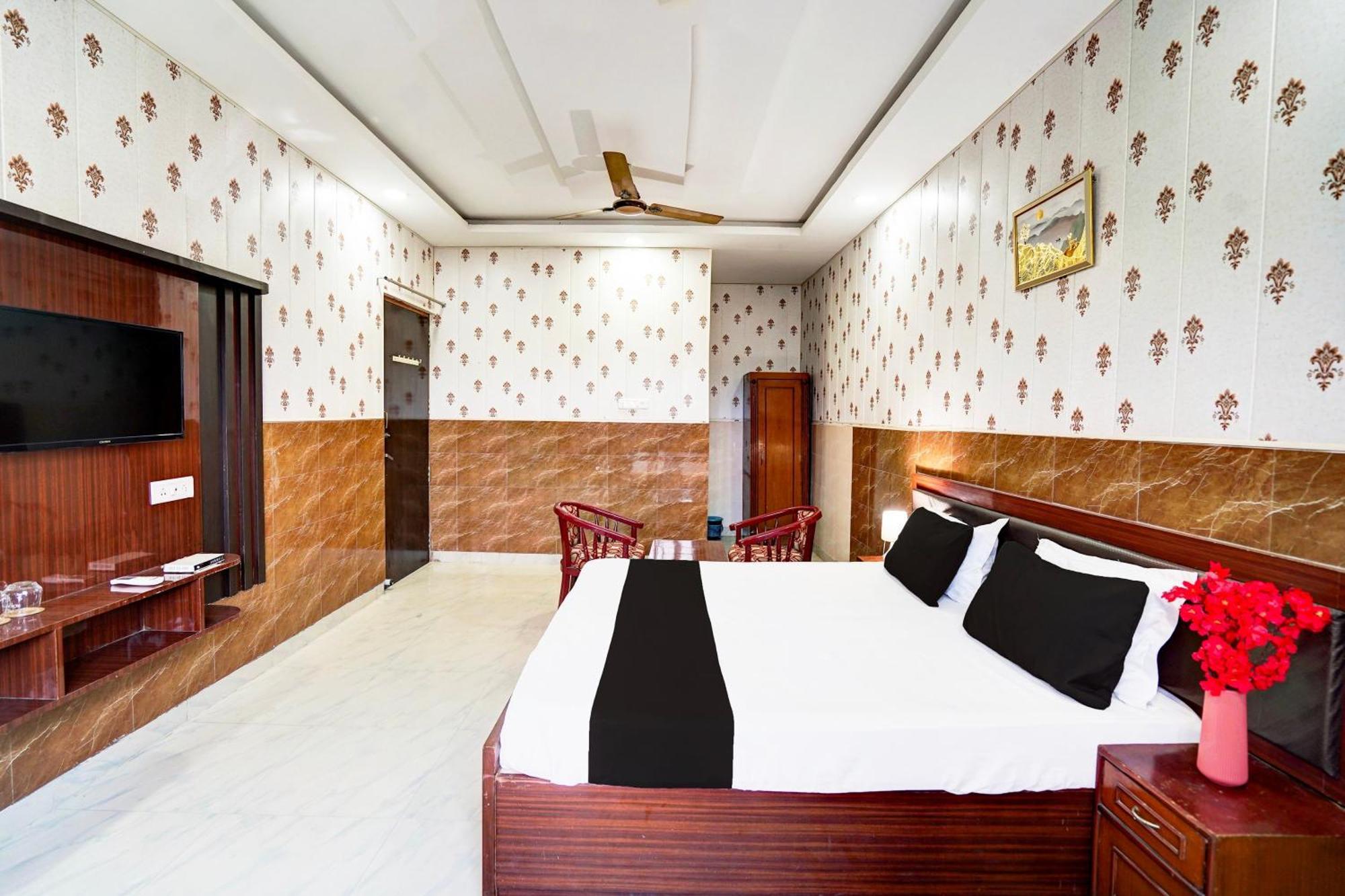 Hotel O Nova Resorts & Luxury Farm Raebareli Eksteriør bilde