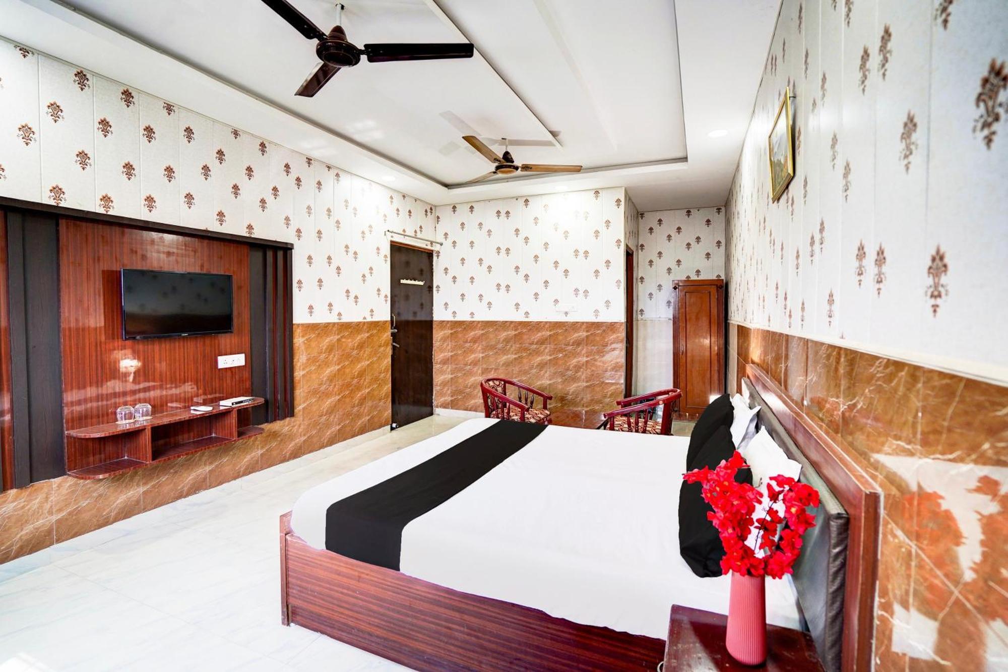 Hotel O Nova Resorts & Luxury Farm Raebareli Eksteriør bilde